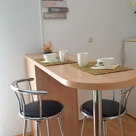 Marisol Apartment *