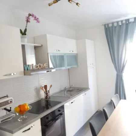 Marisol Apartment